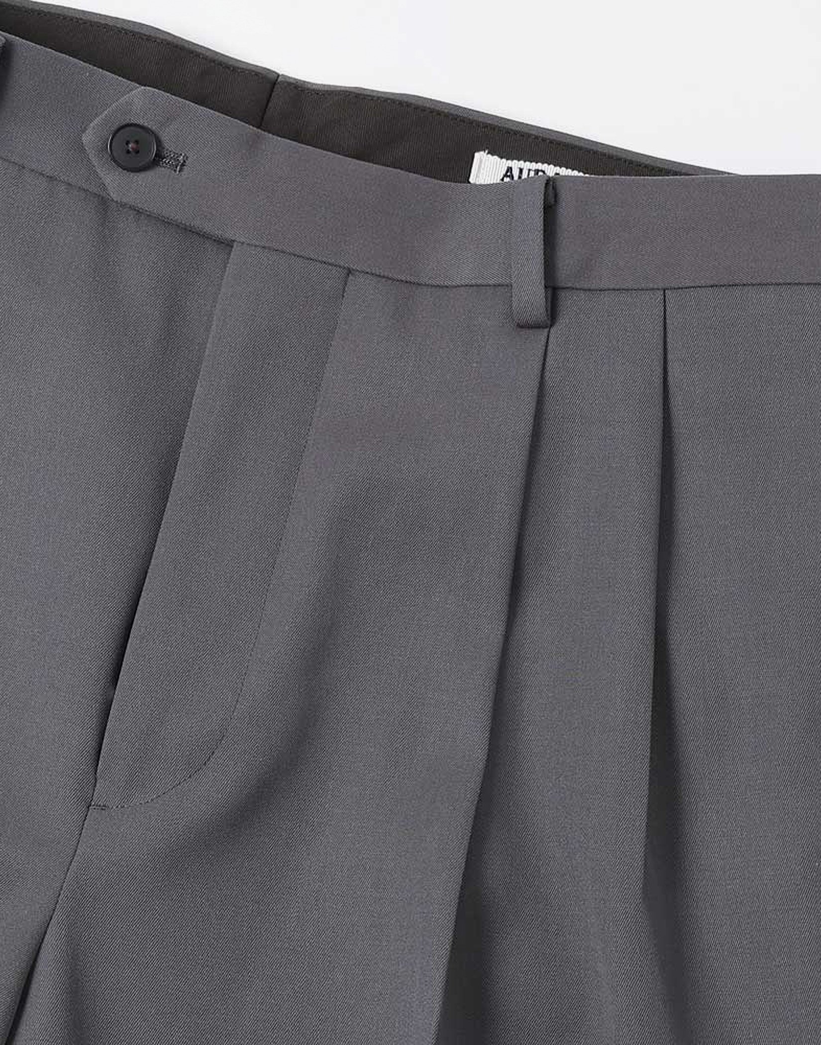Auralee - LIGHT WOOL MAX GABARDINE TWO-TUCK SLACKS (DARK GREY
